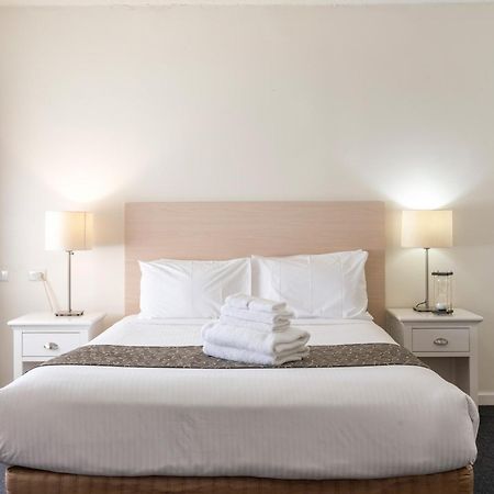 Adelaide Granada Motor Inn Esterno foto