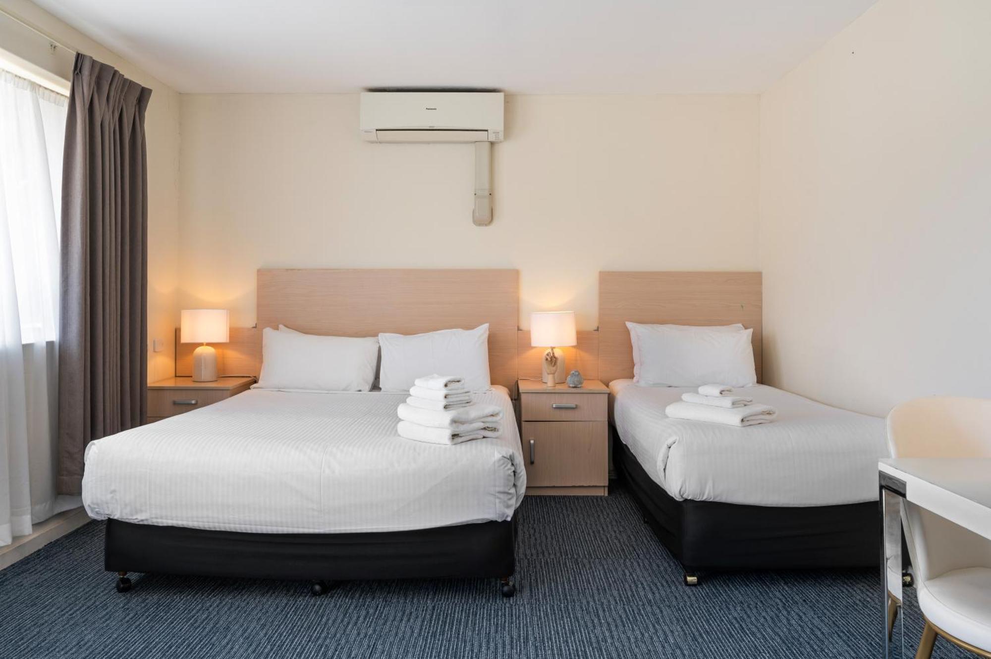 Adelaide Granada Motor Inn Esterno foto